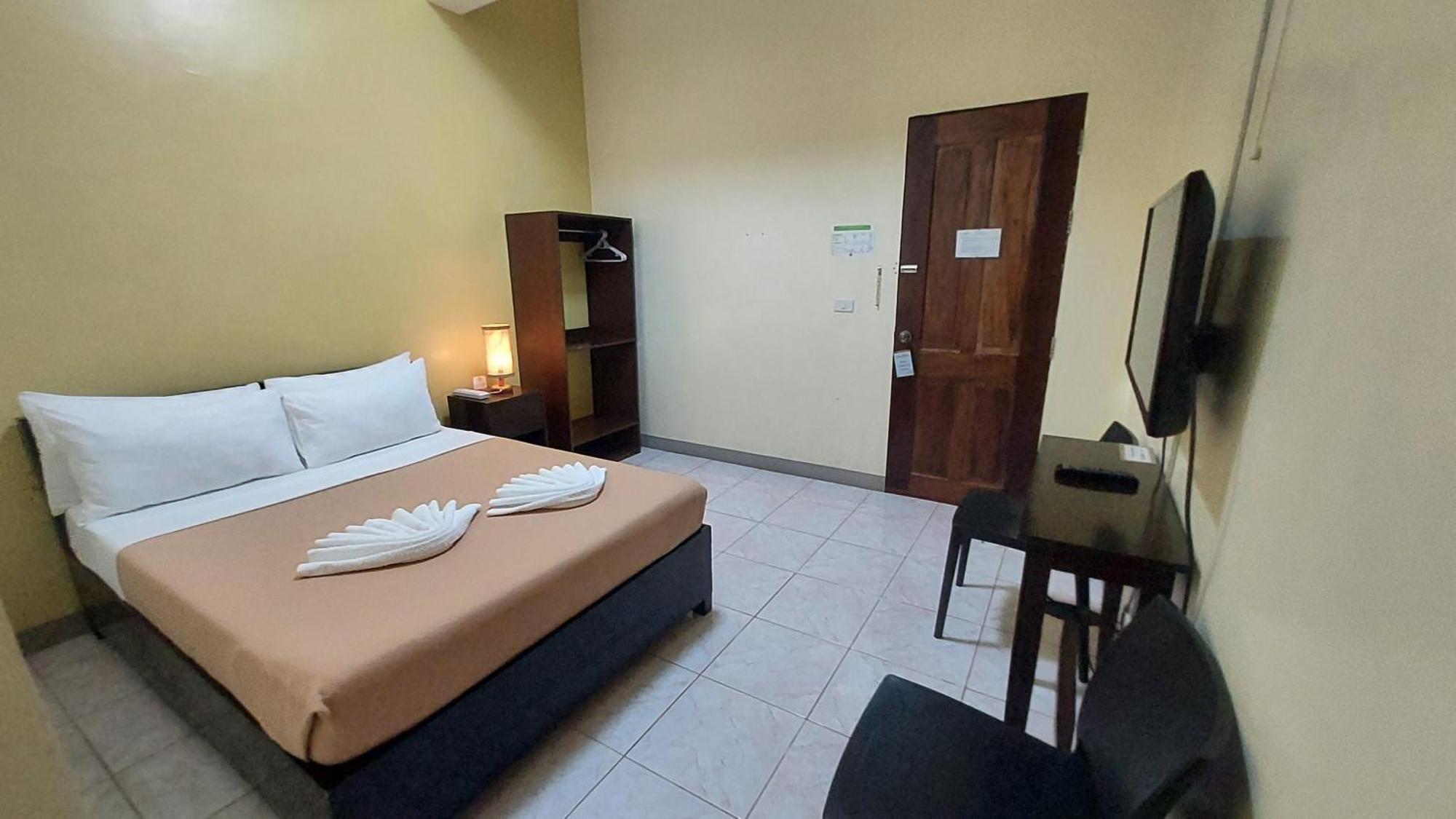 Coron Vista Lodge Buitenkant foto